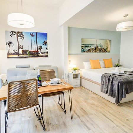 The Green Oasis By Hello Homes Sitges Exterior photo