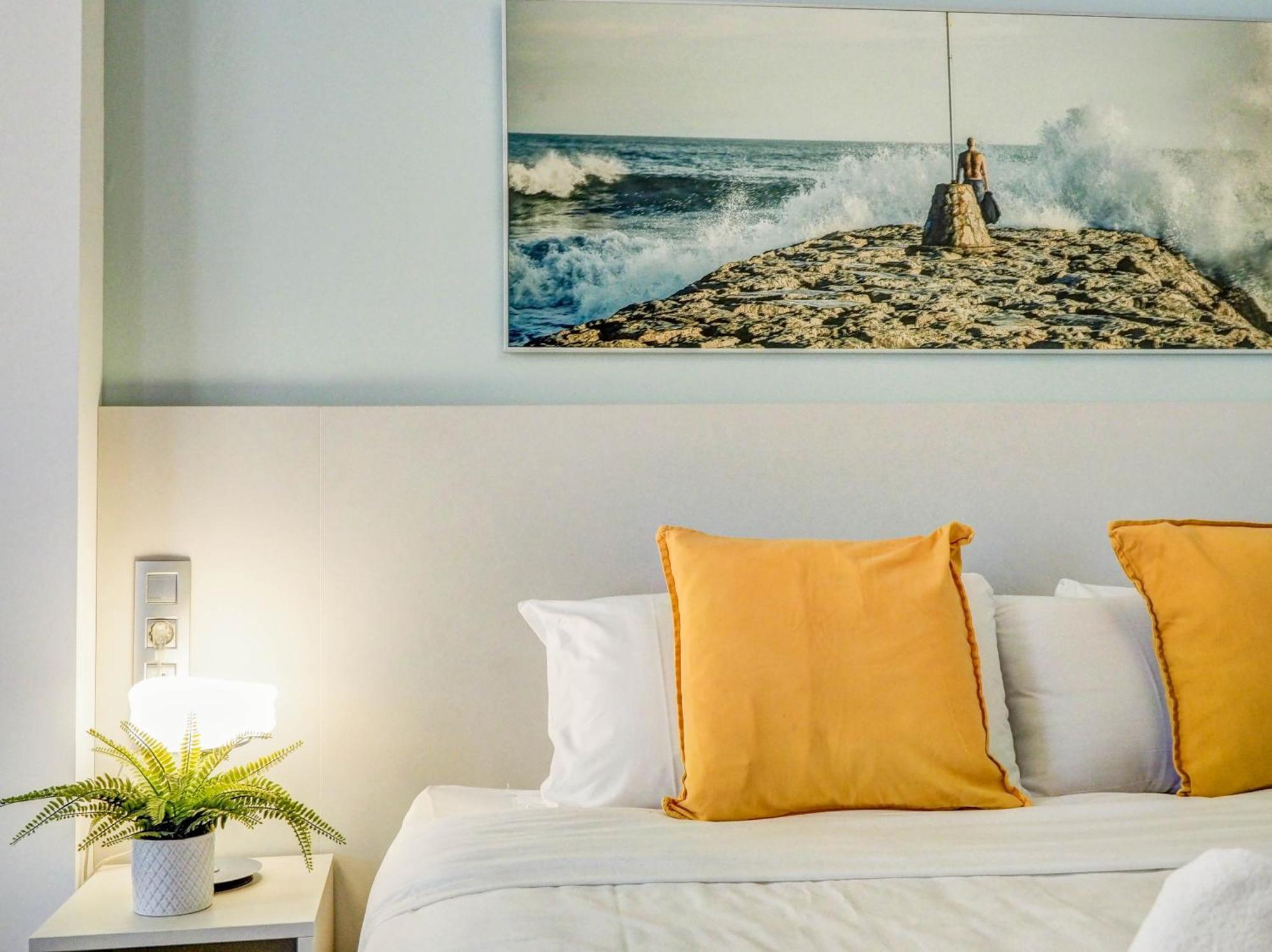 The Green Oasis By Hello Homes Sitges Exterior photo